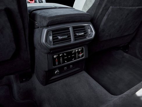 Used 2024 Lamborghini Urus Performante image 57