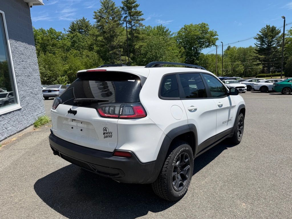 Used 2022 Jeep Cherokee Latitude w/ Sun & Sound Group AWD/4WD image 6