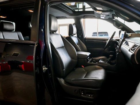 Used 2022 Lexus GX 460 Luxury w/ Sport Design Package image 26