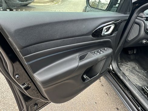 New 2026 Jeep Compass Latitude image 14