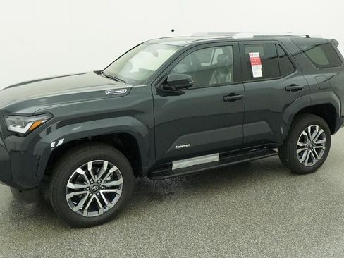 New 2026 Toyota 4Runner Limited AWD/4WD image 5