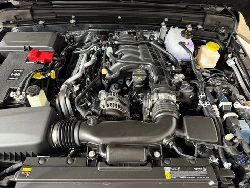 New 2025 Jeep Gladiator Sport AWD/4WD image 10