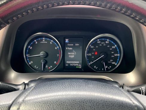 Used 2018 Toyota RAV4 Limited AWD/4WD image 26
