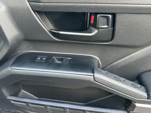 Used 2025 Toyota Tacoma SR5 RWD image 21