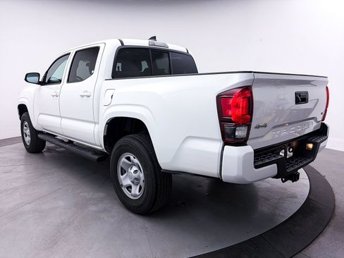 Used 2023 Toyota Tacoma SR AWD/4WD image 11