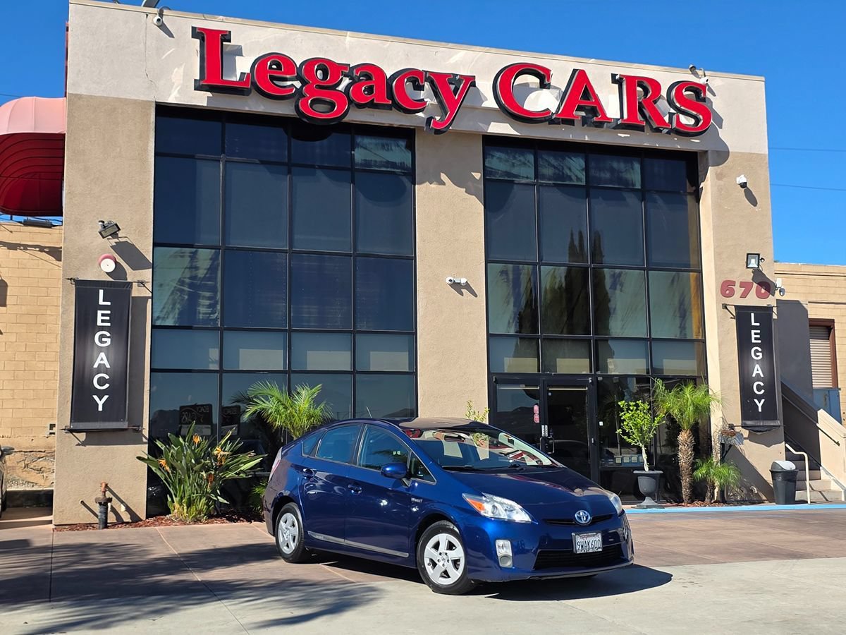 Used 2011 Toyota Prius Two FWD image 2