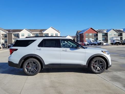 New 2026 Ford Explorer ST w/ Sun And Sound Package image 2