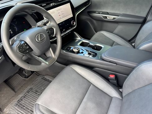 Certified 2023 Lexus RZ 450e Premium w/ Technology Package image 11