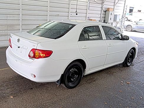 Used 2010 Toyota Corolla LE FWD image 2