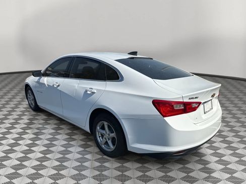 Used 2018 Chevrolet Malibu LS image 5