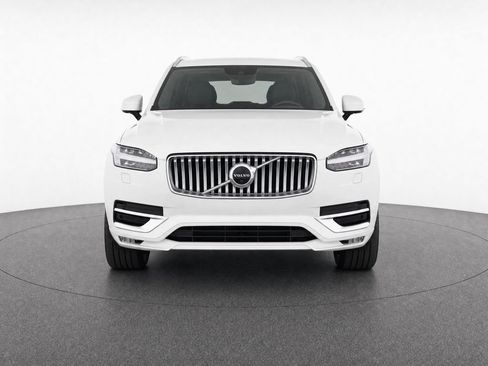 Used 2024 Volvo XC90 B6 Ultimate w/ Protection Package Premier AWD/4WD image 5