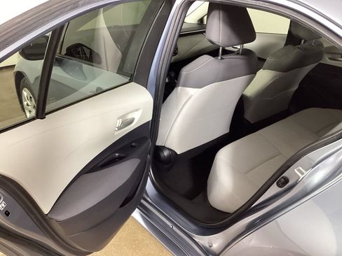 Used 2020 Toyota Corolla LE FWD image 23