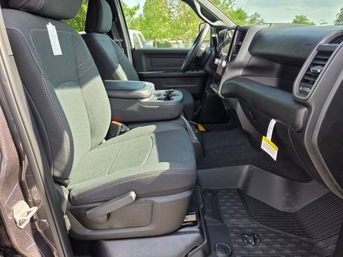 New 2026 RAM 2500 Tradesman AWD/4WD image 15