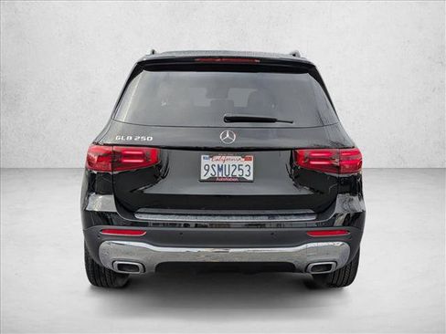 Certified 2025 Mercedes-Benz GLB 250 image 7