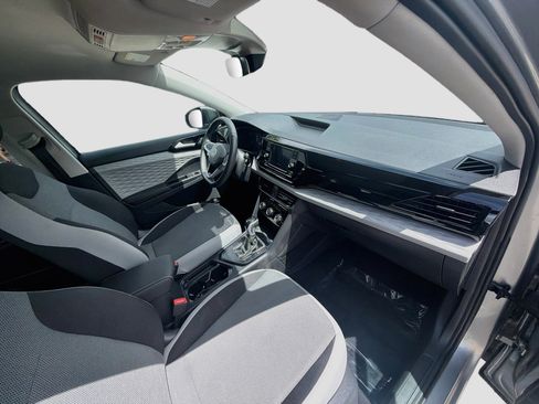 Certified 2024 Volkswagen Taos S FWD image 31