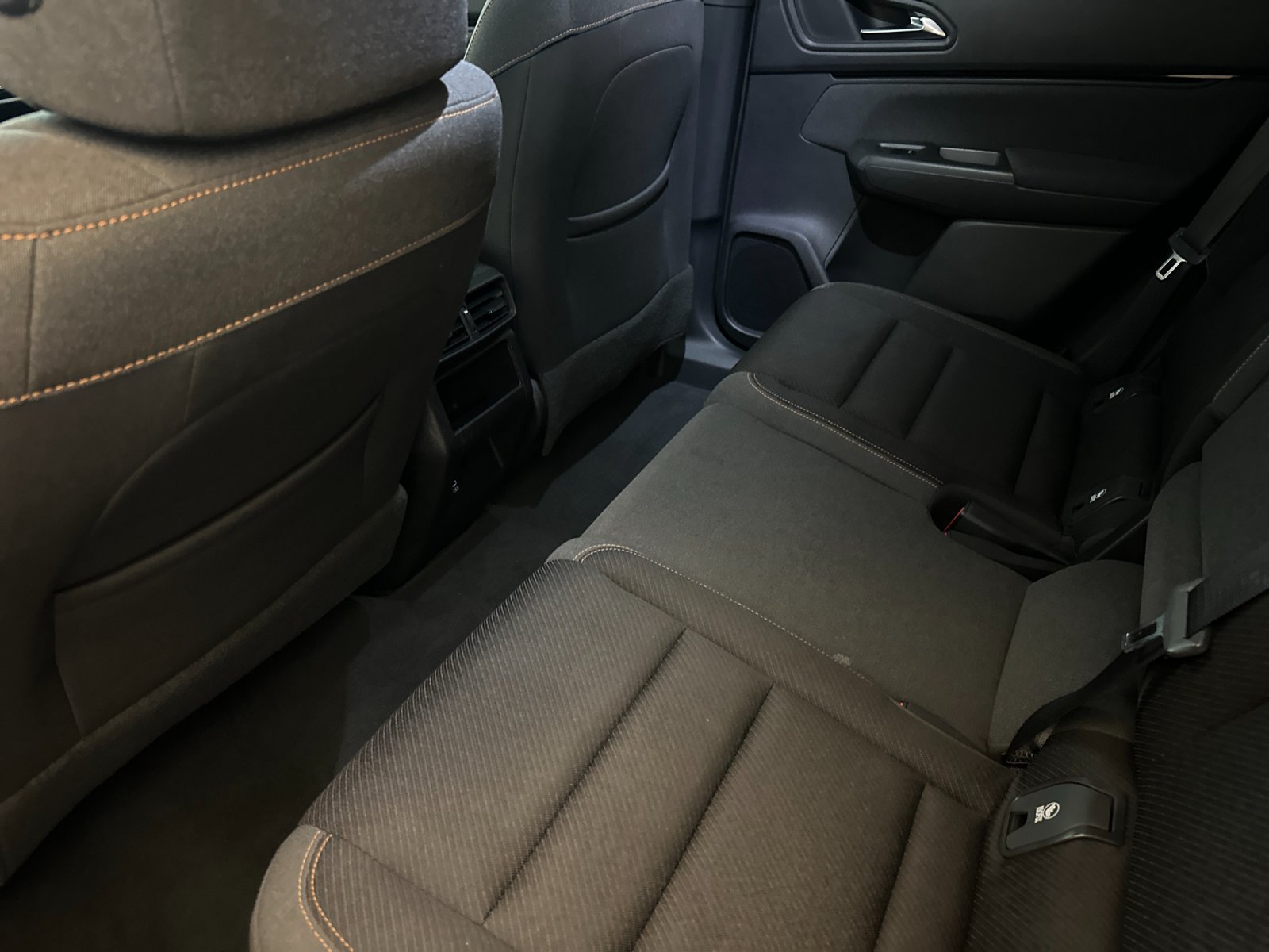 Used 2024 Honda Prologue EX image 12