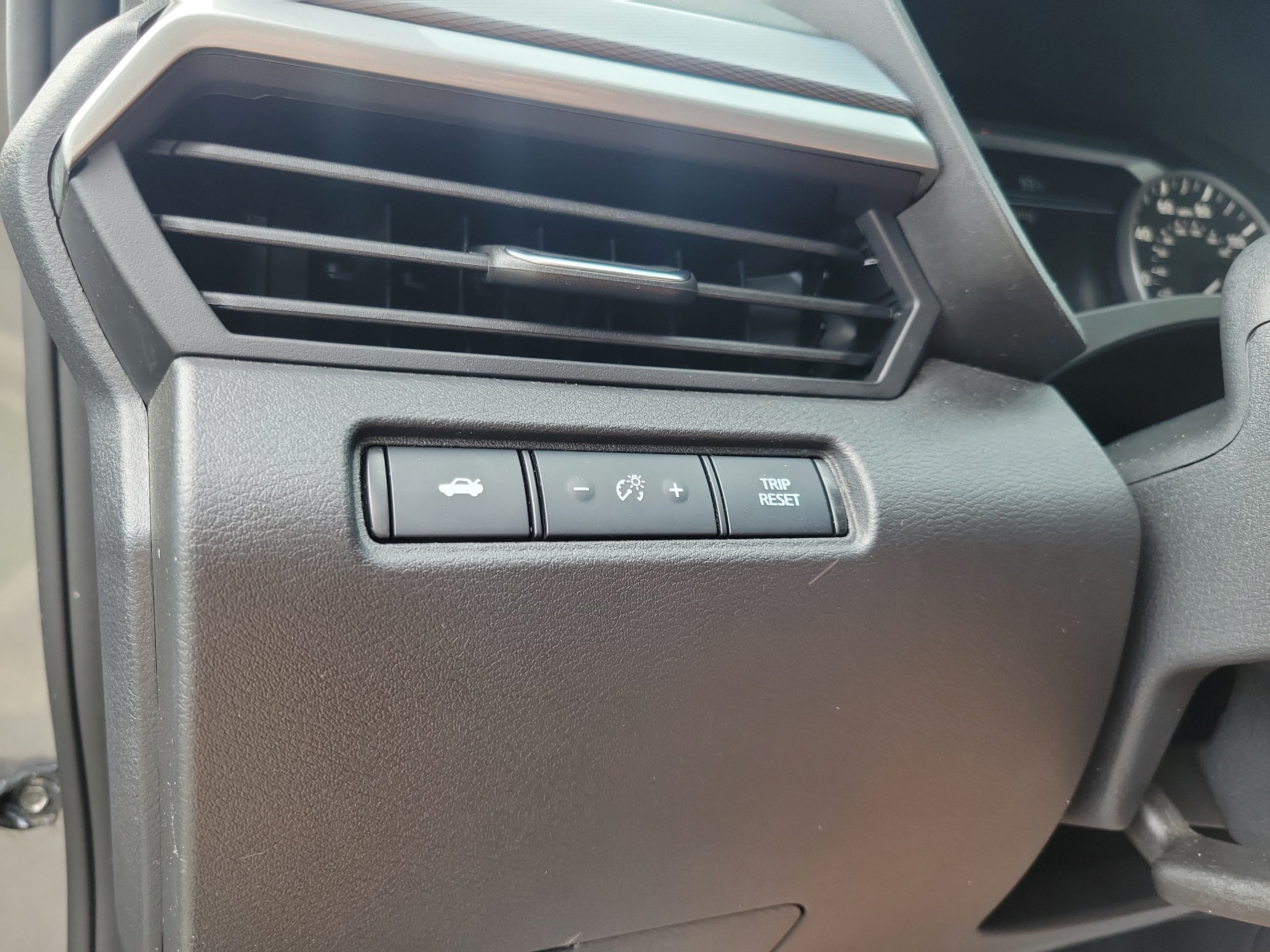 Certified 2023 Nissan Altima 2.5 SR FWD image 16