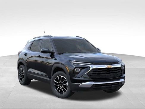 New 2026 Chevrolet TrailBlazer LT w/ LT Cold Weather Package AWD/4WD image 7
