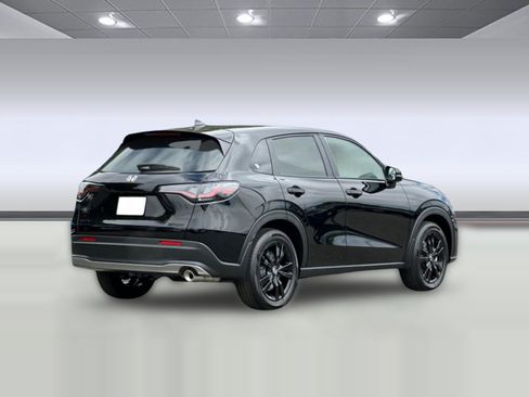 Used 2026 Honda HR-V Sport image 7