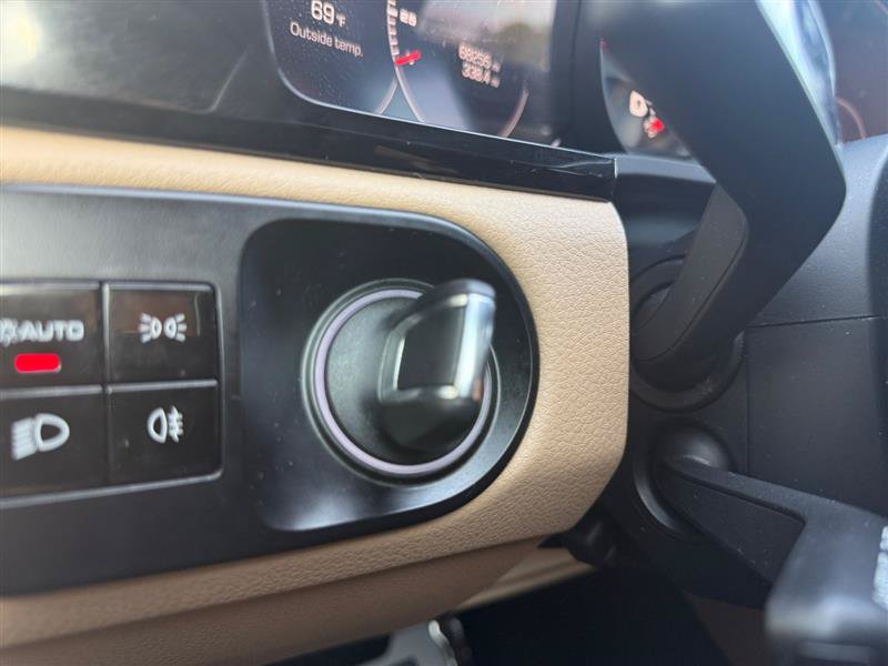 Used 2019 Porsche Cayenne AWD/4WD image 28