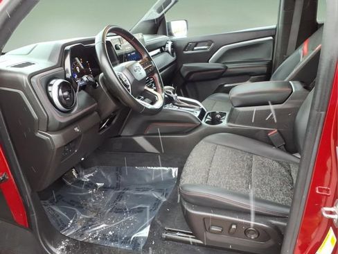 Used 2023 Chevrolet Colorado Z71 w/ Z71 Convenience Package 2 image 12