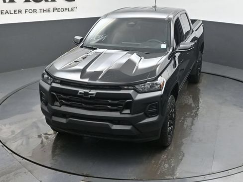 New 2026 Chevrolet Colorado W/T w/ WT Custom Package AWD/4WD image 24
