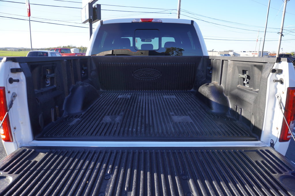 Used 2015 Ford F150 XLT w/ Equipment Group 302A Luxury AWD/4WD image 27