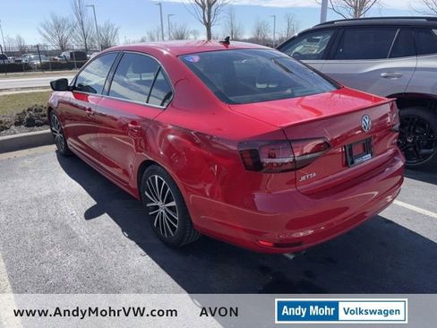 Used 2016 Volkswagen Jetta Sport image 3