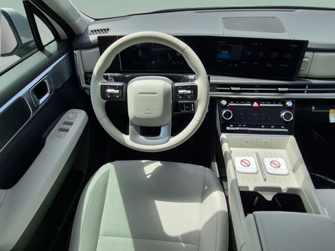 New 2026 Hyundai Santa Fe SE FWD image 13