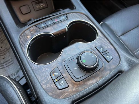 Used 2021 GMC Acadia Denali w/ Denali Ultimate Package image 34