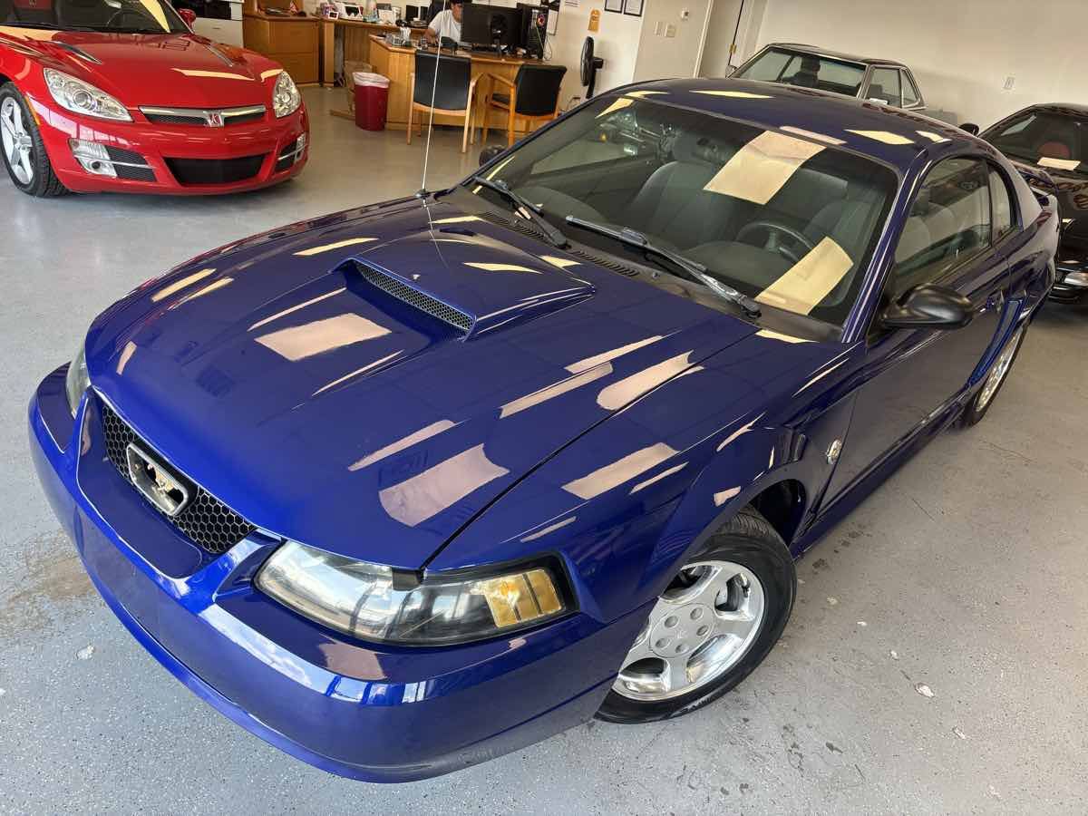 Used 2004 Ford Mustang Coupe RWD image 6