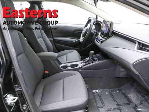 Used 2023 Toyota Corolla LE w/ LE Convenience Package image 24