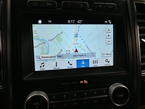 Used 2018 Ford Expedition Platinum image 15