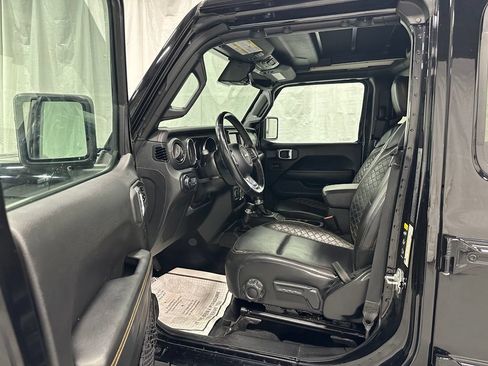 Used 2021 Jeep Wrangler Unlimited Sahara AWD/4WD image 9