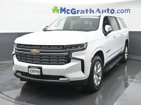 Used 2023 Chevrolet Suburban Premier image 20