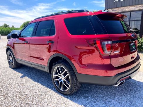 Used 2017 Ford Explorer Sport w/ Equipment Group 401A AWD/4WD image 5