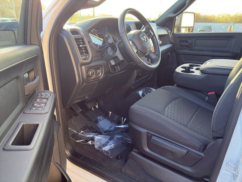 New 2026 RAM 3500 Tradesman AWD/4WD image 6