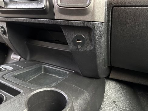 Used 2014 RAM 3500 Tradesman w/ Chrome Appearance Group image 38