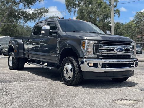 Used 2019 Ford F350 XLT w/ XLT Premium Package AWD/4WD image 11