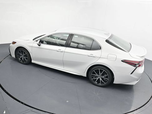 Used 2023 Toyota Camry SE FWD image 27