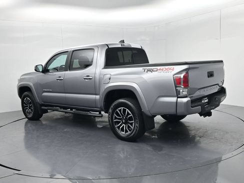 Used 2021 Toyota Tacoma TRD Sport AWD/4WD image 5