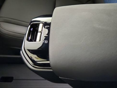 New 2026 Volvo EX30 Plus w/ Climate Package RWD image 15