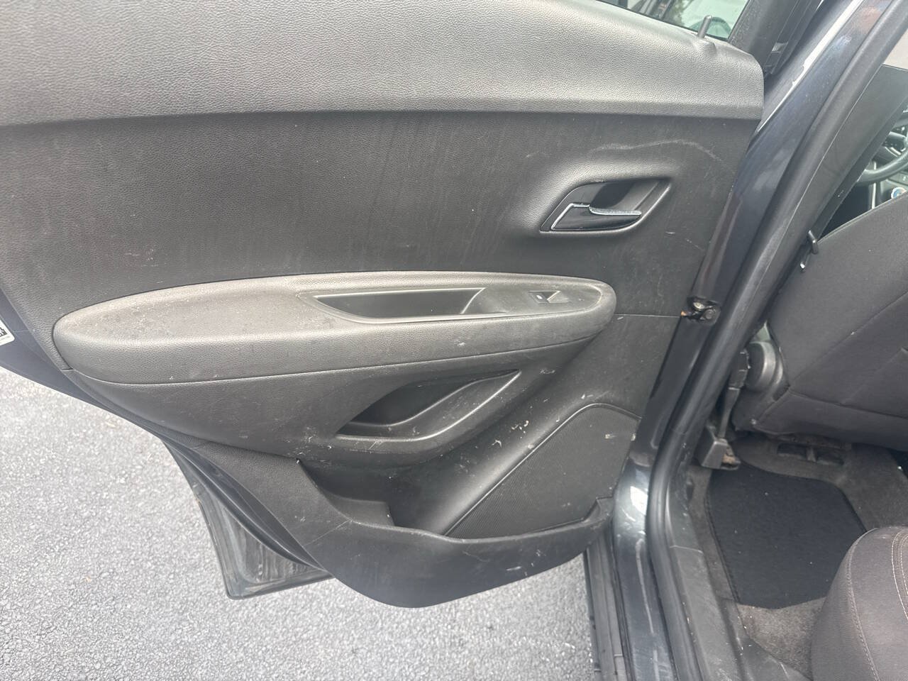 Used 2017 Chevrolet Trax LT FWD image 20