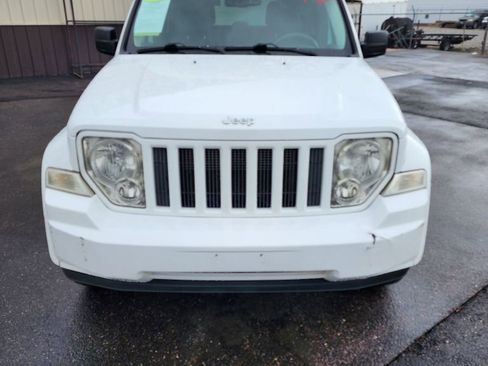 Used 2012 Jeep Liberty Sport image 3