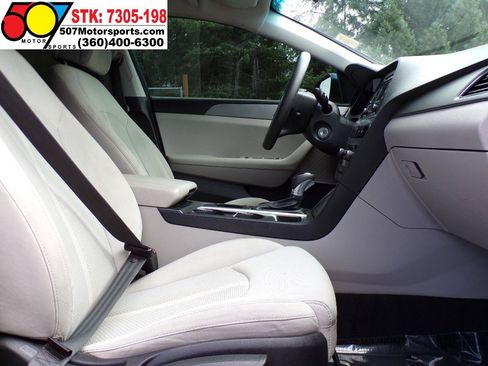 Used 2015 Hyundai Sonata SE FWD image 26