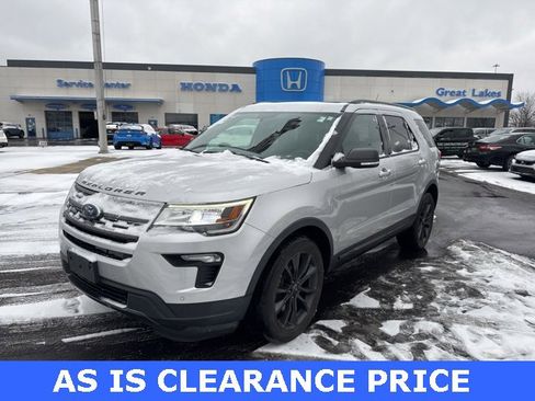 Used 2018 Ford Explorer XLT w/ Equipment Group 202A image 1