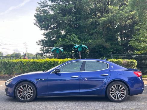 Used 2019 Maserati Ghibli S Q4 AWD/4WD image 2