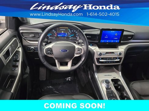 Used 2021 Ford Explorer XLT w/ Equipment Group 202A AWD/4WD image 14
