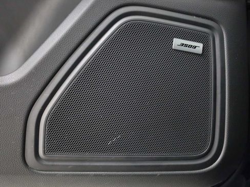 Used 2026 Porsche Macan AWD/4WD image 17