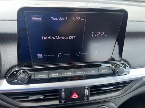 Used 2024 Kia Forte LXS FWD image 4